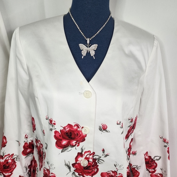 Victor Costa Occasion White with Red Flower Floral Design Jacket and Pant Suit - Picture 3 of 17